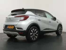 Renault Captur (2023) thumbnail 5