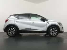 Renault Captur (2023) thumbnail 6