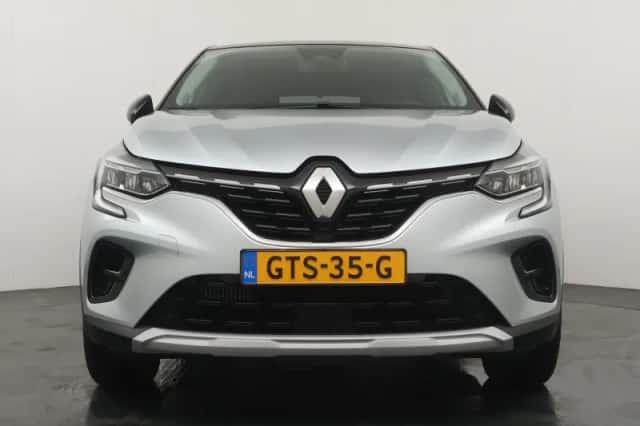 Renault Captur (2023) thumbnail 8