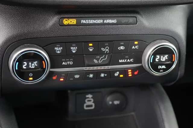 Ford Kuga (2022) thumbnail 18