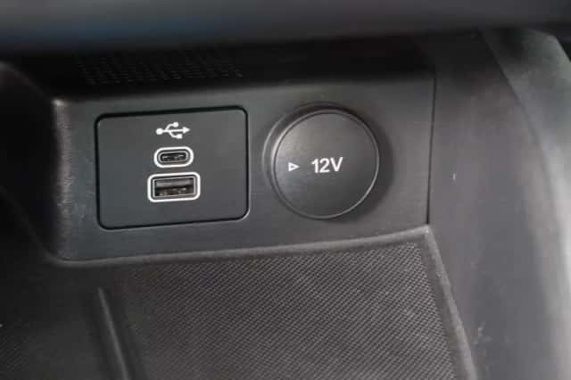 Ford Kuga (2022) thumbnail 20