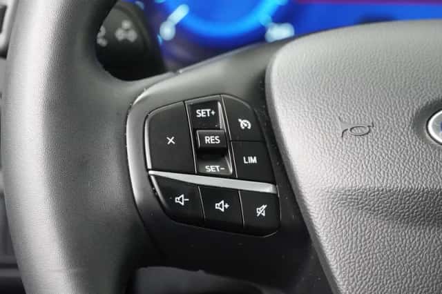 Ford Kuga (2022) thumbnail 24
