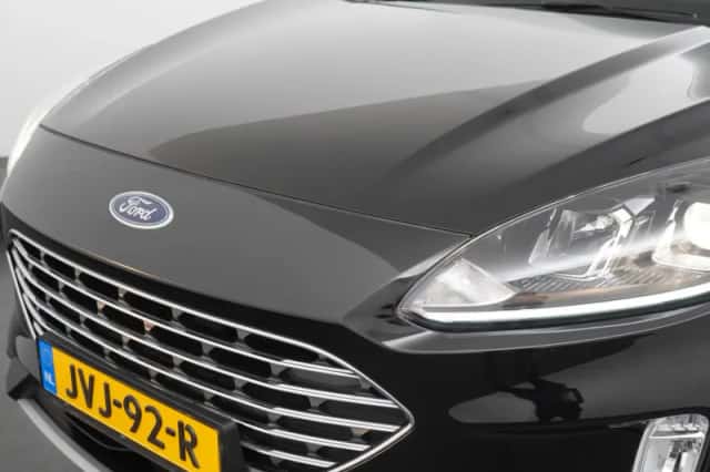 Ford Kuga (2022) thumbnail 34