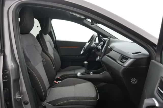 Renault Captur (2025) thumbnail 28