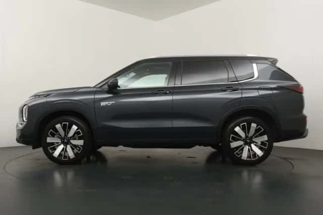 Mitsubishi Outlander (2026) thumbnail 2