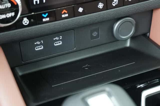 Mitsubishi Outlander (2026) thumbnail 17