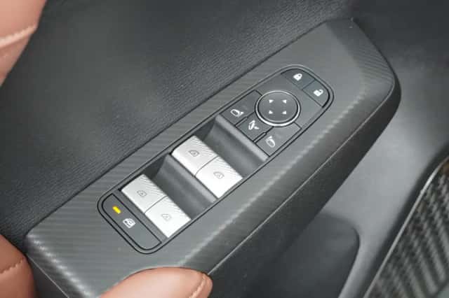 Mitsubishi Outlander (2026) thumbnail 24