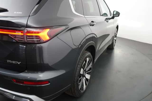 Mitsubishi Outlander (2026) thumbnail 36