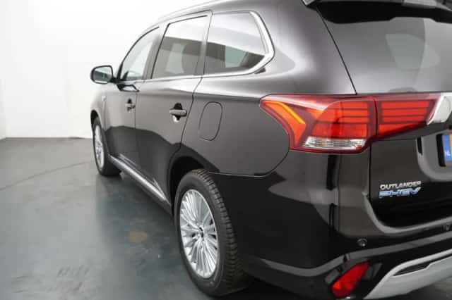 Mitsubishi Outlander (2021) thumbnail 34