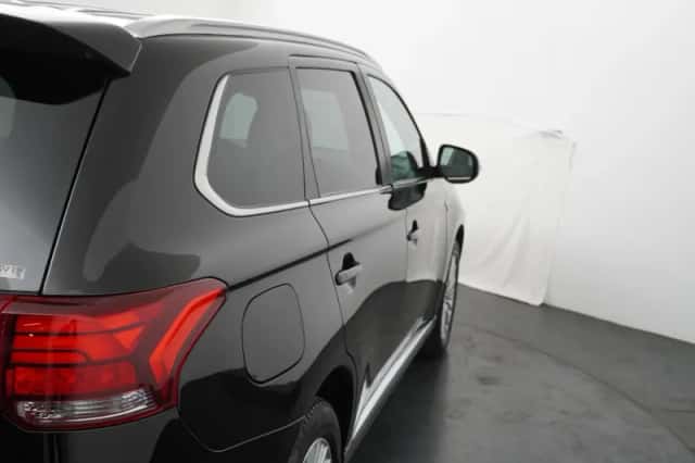 Mitsubishi Outlander (2021) thumbnail 38