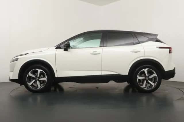 Nissan Qashqai (2021) thumbnail 2