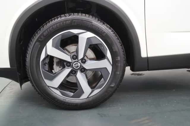 Nissan Qashqai (2021) thumbnail 16