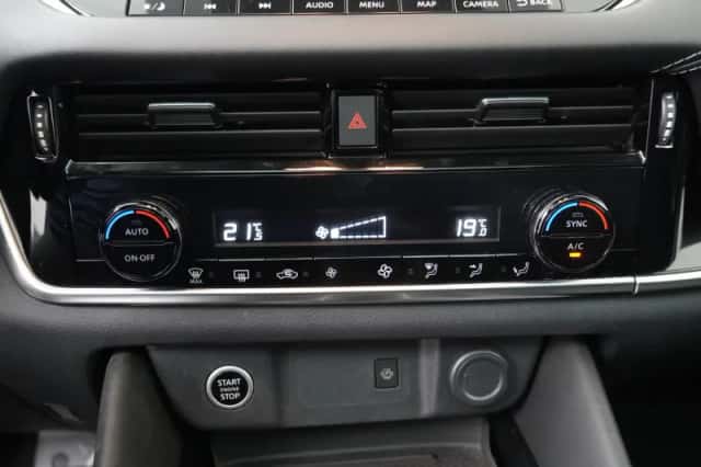 Nissan Qashqai (2021) thumbnail 18