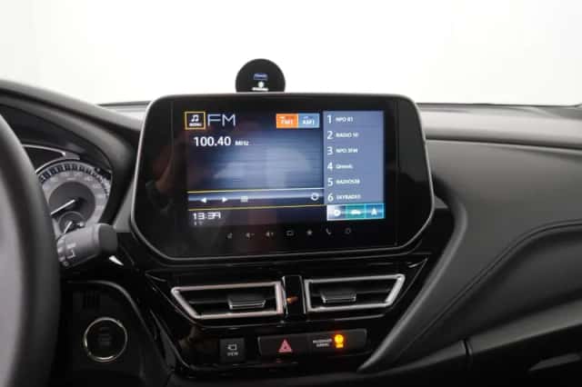 Suzuki S-Cross (2023) thumbnail 11