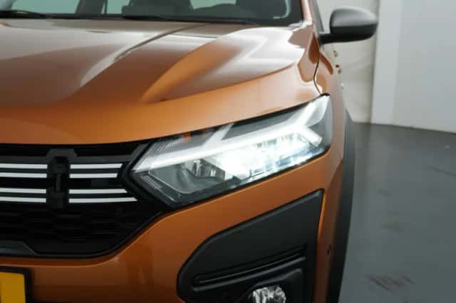 Dacia Sandero Stepway (2023) thumbnail 15