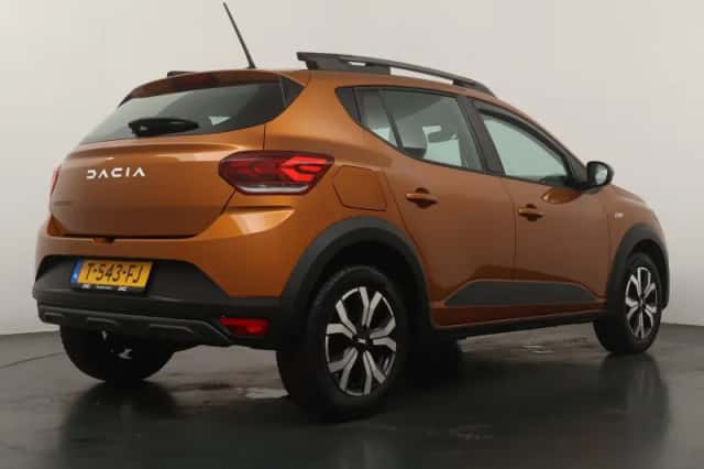 Dacia Sandero Stepway (2023) thumbnail 5