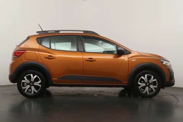 Dacia Sandero Stepway (2023) thumbnail 6