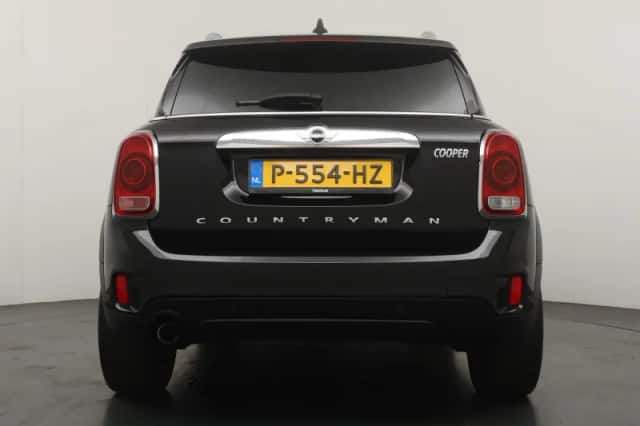 MINI Countryman (2017) thumbnail 4