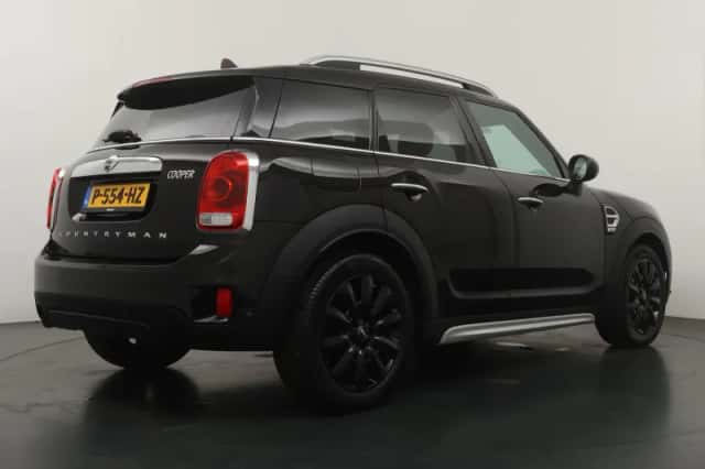 MINI Countryman (2017) thumbnail 5