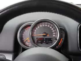 MINI Countryman (2017) thumbnail 10