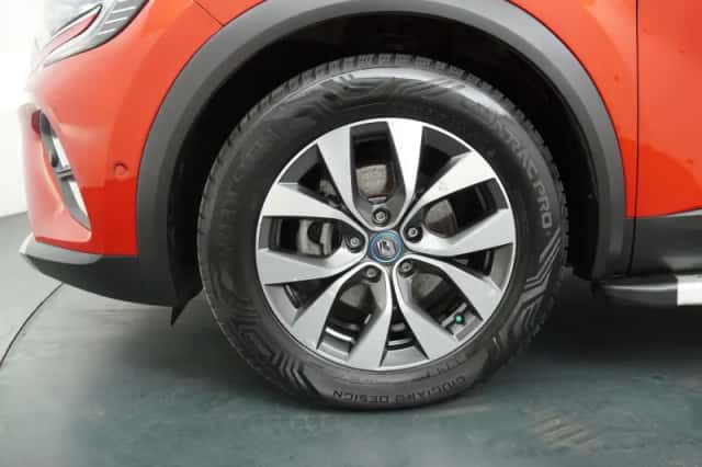Renault Captur (2021) thumbnail 16