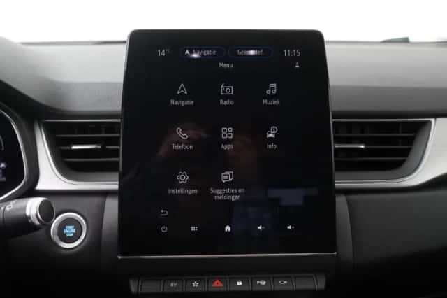Renault Captur (2021) thumbnail 17