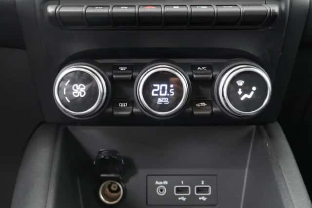 Renault Captur (2021) thumbnail 18