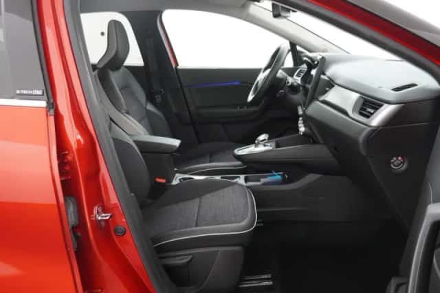 Renault Captur (2021) thumbnail 28