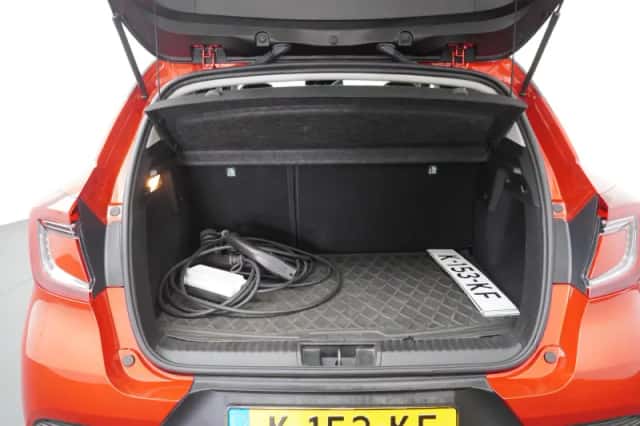Renault Captur (2021) thumbnail 31