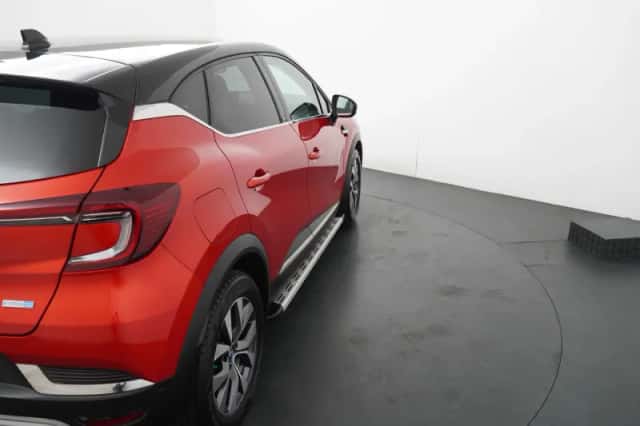 Renault Captur (2021) thumbnail 38