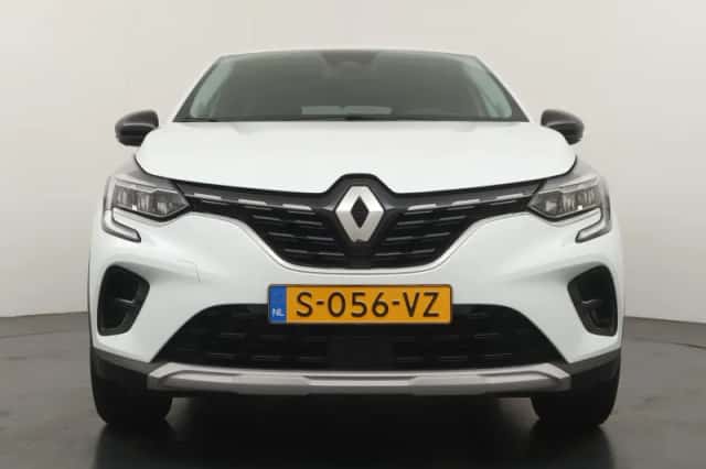 Renault Captur (2023) thumbnail 8