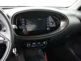 Toyota Aygo (2022) thumbnail 11