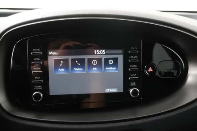 Toyota Aygo (2022) thumbnail 17