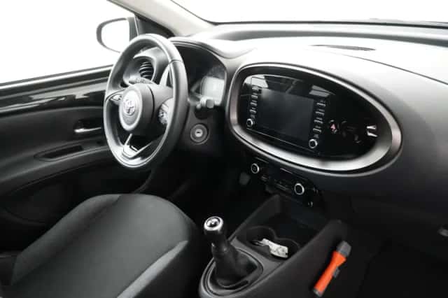 Toyota Aygo (2022) thumbnail 27