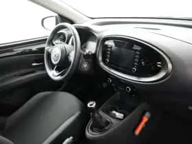 Toyota Aygo (2022) thumbnail 27