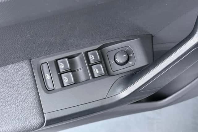 SEAT Arona (2023) thumbnail 27