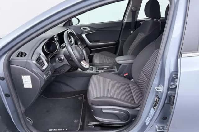 Kia Ceed Sportswagon (2023) thumbnail 13