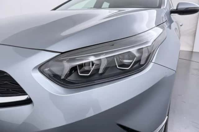 Kia Ceed Sportswagon (2023) thumbnail 15