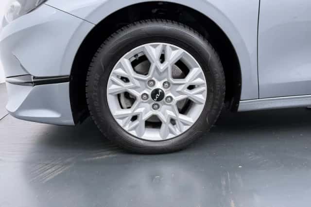 Kia Ceed Sportswagon (2023) thumbnail 16