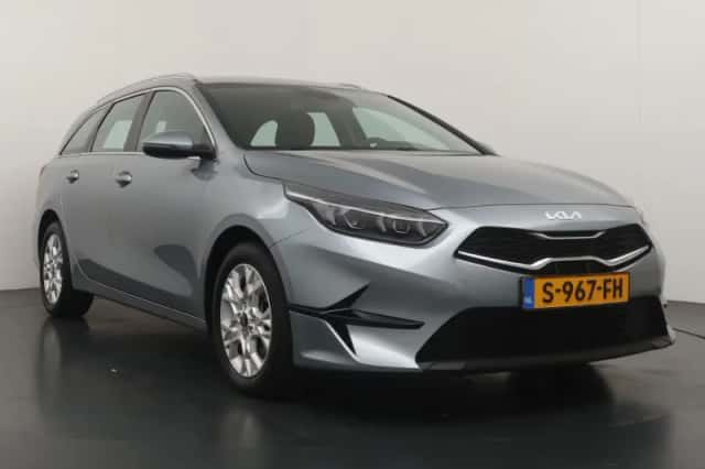 Kia Ceed Sportswagon (2023) thumbnail 7