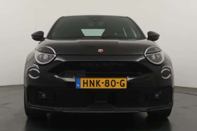 Abarth 600e (2025) thumbnail 8
