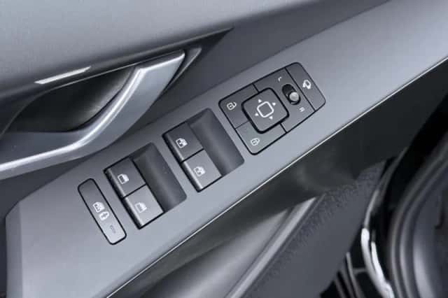 Kia Niro (2025) thumbnail 24