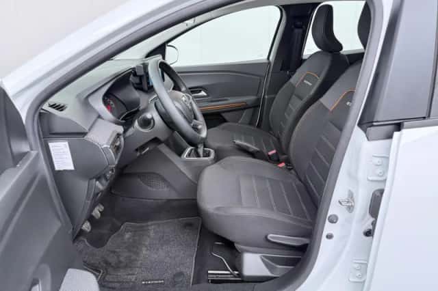 Dacia Sandero Stepway (2021) thumbnail 16