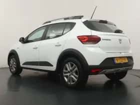 Dacia Sandero Stepway (2021) thumbnail 3