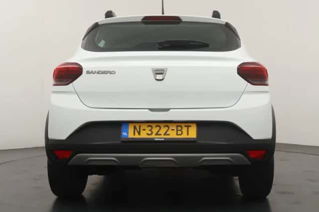 Dacia Sandero Stepway (2021) thumbnail 4