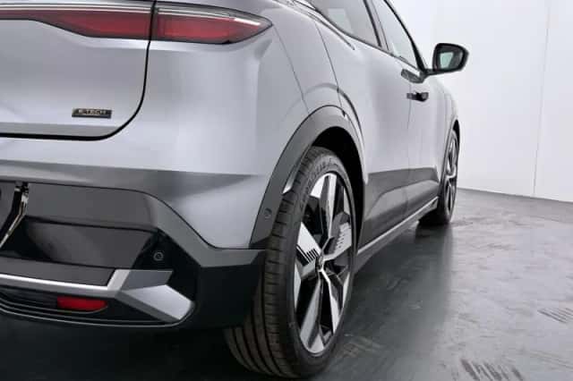 Renault Mégane E-Tech (2025) thumbnail 36