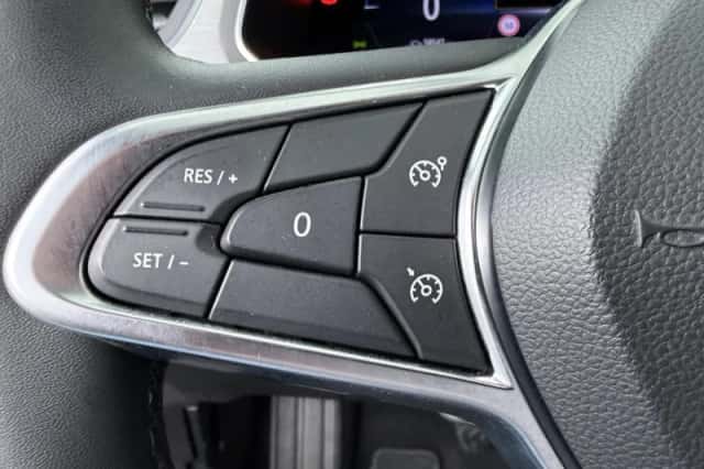 Renault Captur (2021) thumbnail 22