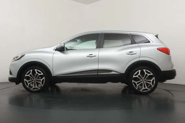 Renault Kadjar (2022) thumbnail 2