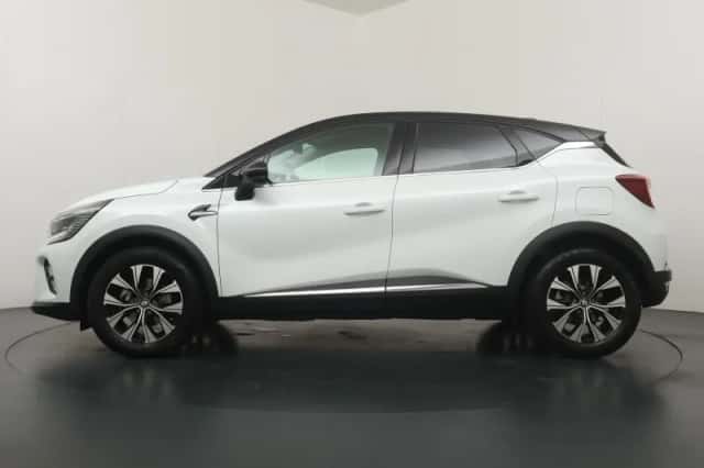 Renault Captur (2023) thumbnail 2