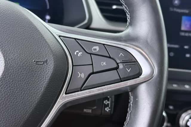 Renault Captur (2021) thumbnail 21